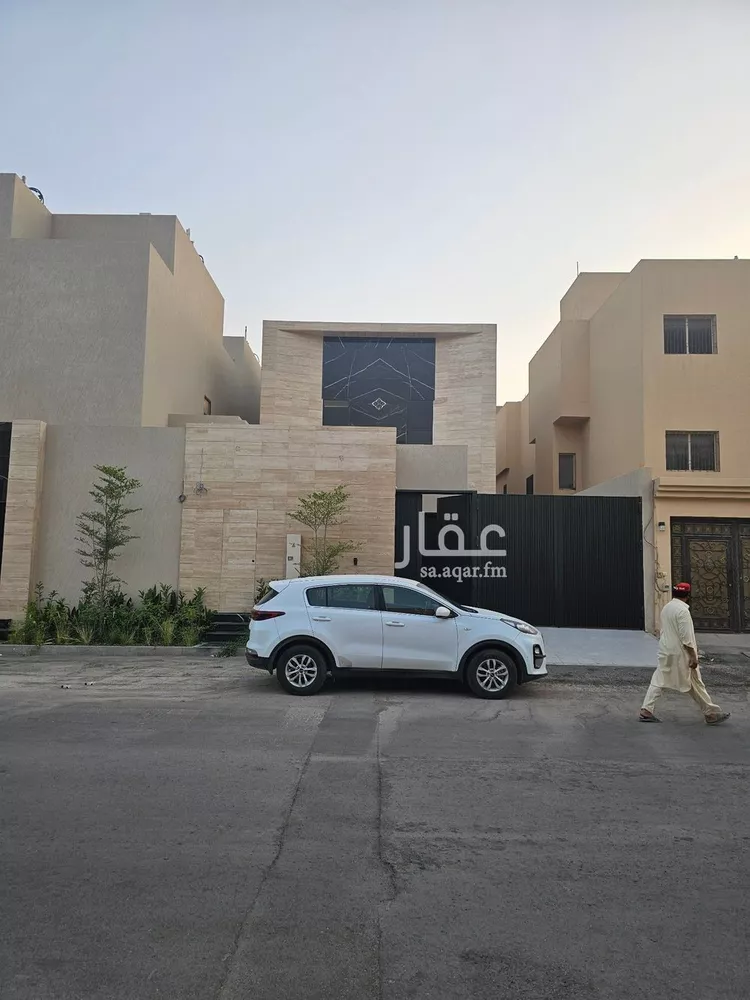 Villa for Sale in Riyadh Al Malqa 14