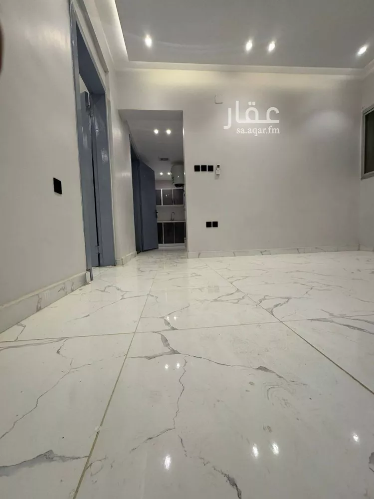 شقة للإيجار في شارع الشيخ حسن بن حسين بن علي, حي الملك فيصل, مدينة الرياض, منطقة الرياض