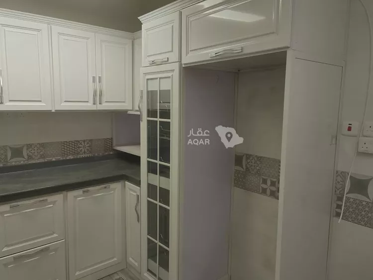 Floor for Rent in Riyadh Az Zahrah 8
