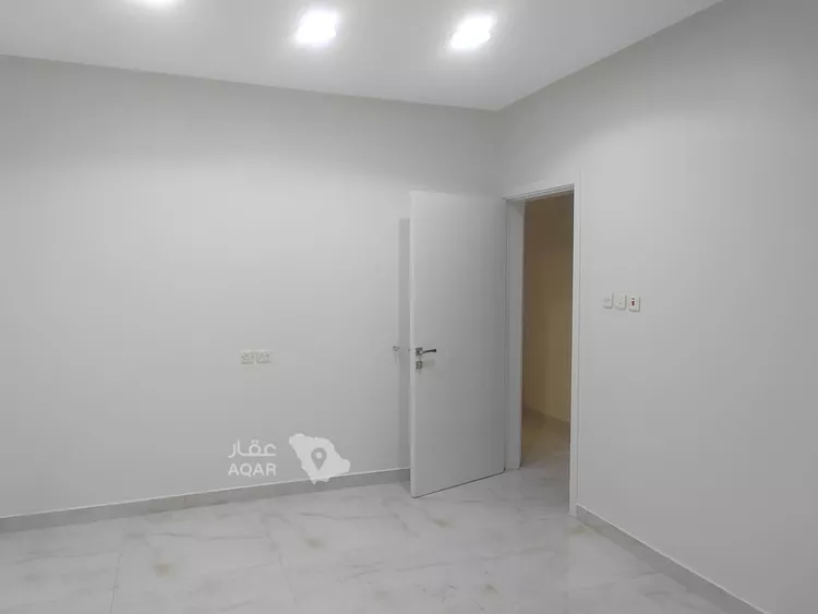 Floor for Rent in Riyadh Az Zahrah 10