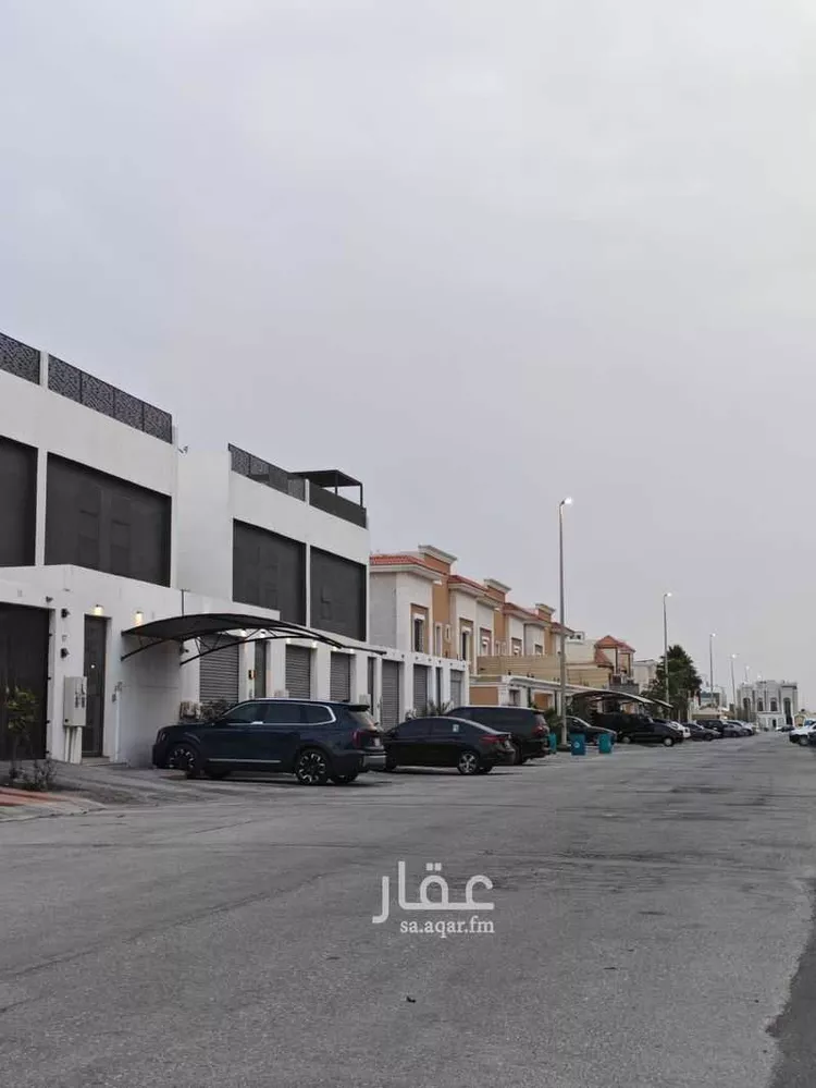 Villa for Sale in Al Khobar At Tahliyah صورة 3