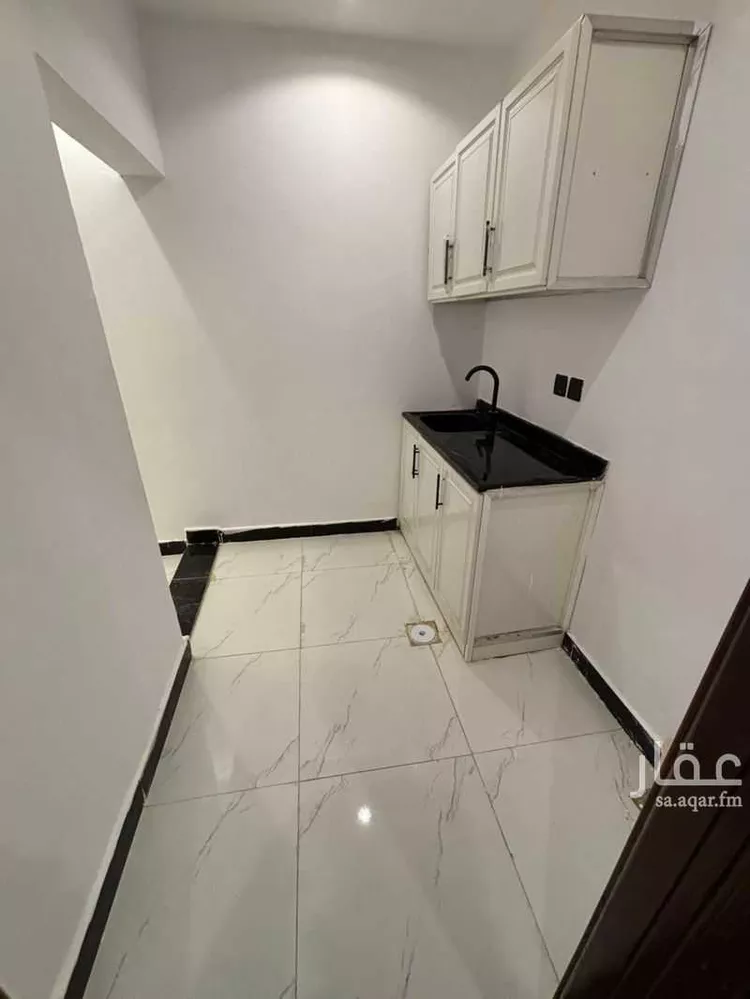 شقة للإيجار في شارع  عبدالله العنقري, حي الورود, مدينة الرياض, منطقة الرياض صورة 2