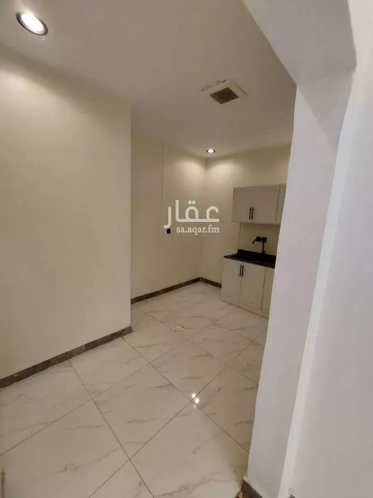 شقة للإيجار في شارع الخرمة, حي الورود, مدينة الرياض, منطقة الرياض