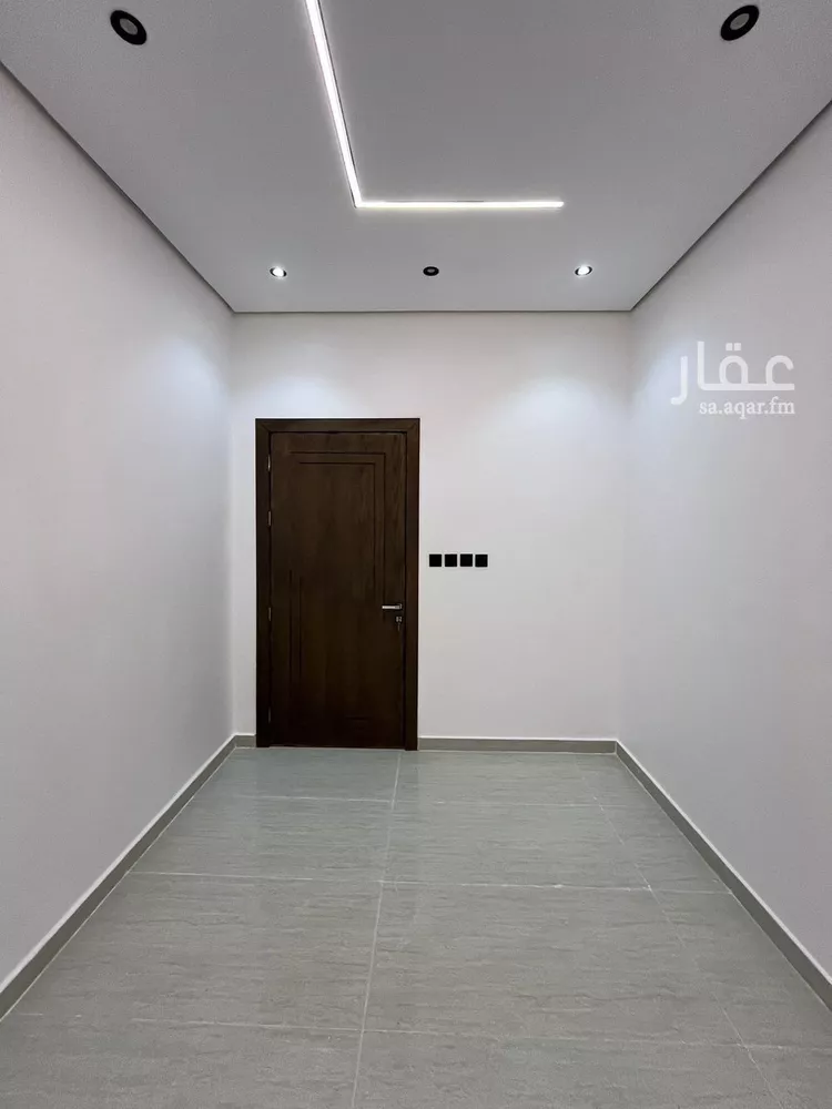 فيلا للبيع في شارع علي بن حسن صيرفي, حي النظيم, مدينة الرياض, منطقة الرياض 21