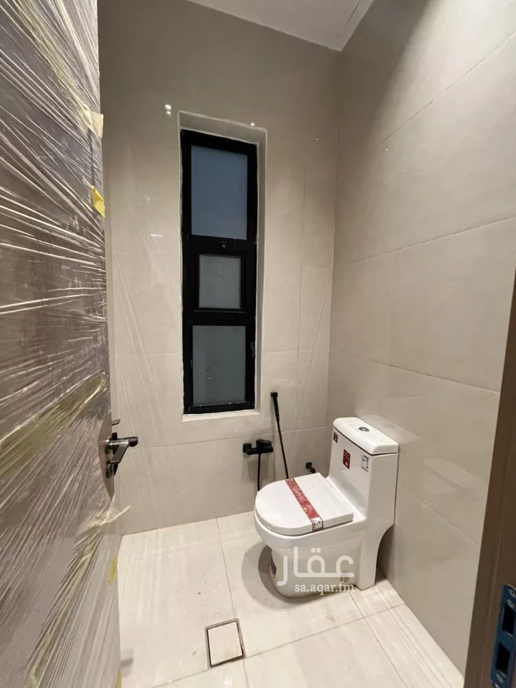 فيلا للبيع في شارع عمر ابن حبيب, حي الجنادرية, مدينة الرياض, منطقة الرياض 13