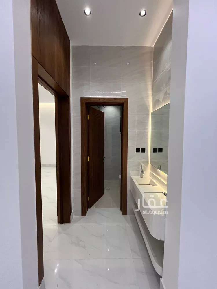 فيلا للبيع في شارع عياض بن خويلد, حي النظيم, مدينة الرياض, منطقة الرياض 16