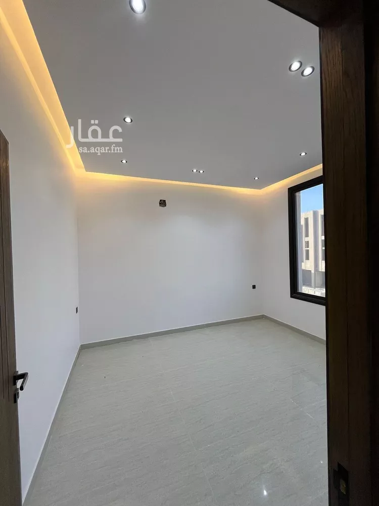فيلا للبيع في شارع علي بن حسن صيرفي, حي النظيم, مدينة الرياض, منطقة الرياض 24