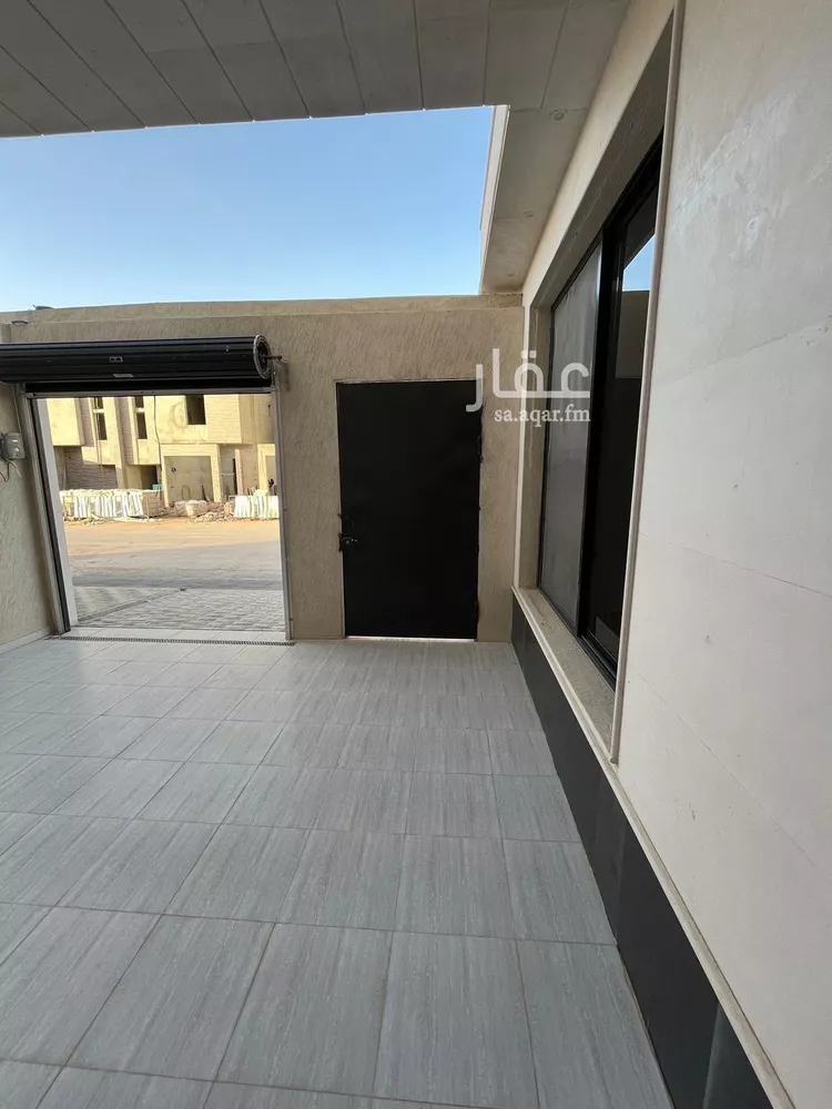 فيلا للبيع في شارع علي بن حسن صيرفي, حي النظيم, مدينة الرياض, منطقة الرياض 18