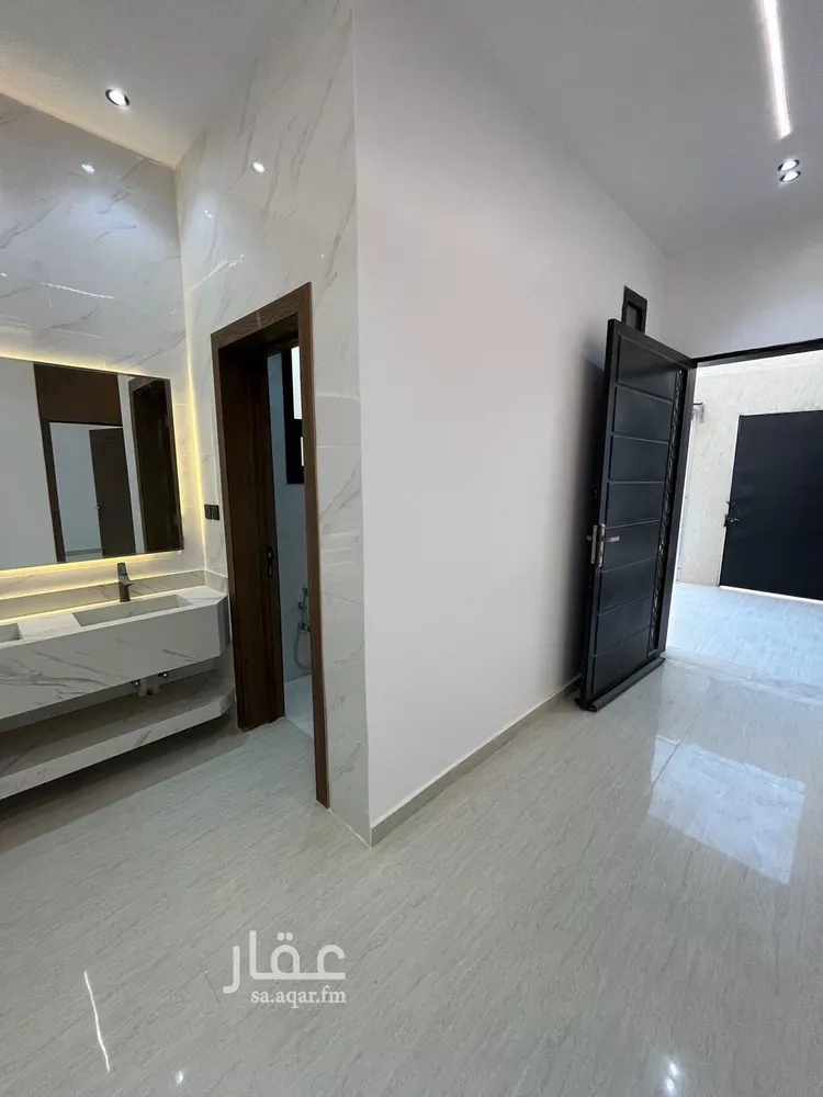 فيلا للبيع في شارع علي بن حسن صيرفي, حي النظيم, مدينة الرياض, منطقة الرياض صورة 3
