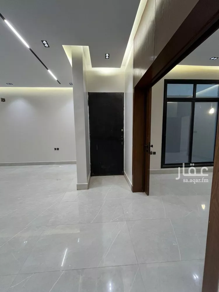 Floor for Sale in Riyadh Al Janadriyah 22