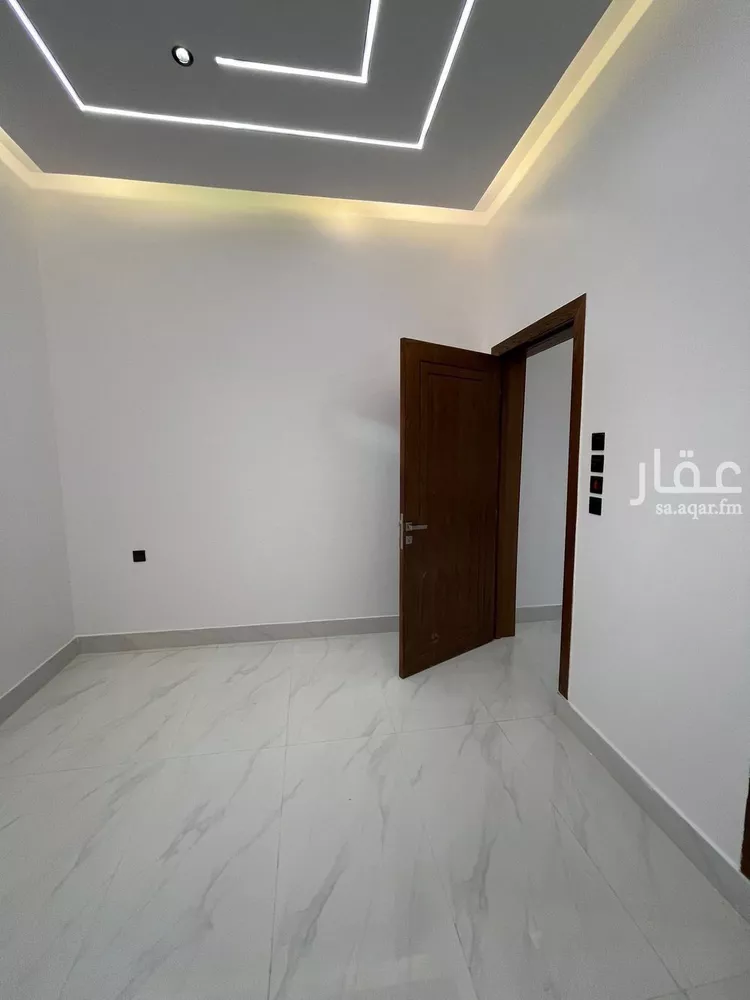 فيلا للبيع في شارع عياض بن خويلد, حي النظيم, مدينة الرياض, منطقة الرياض 7