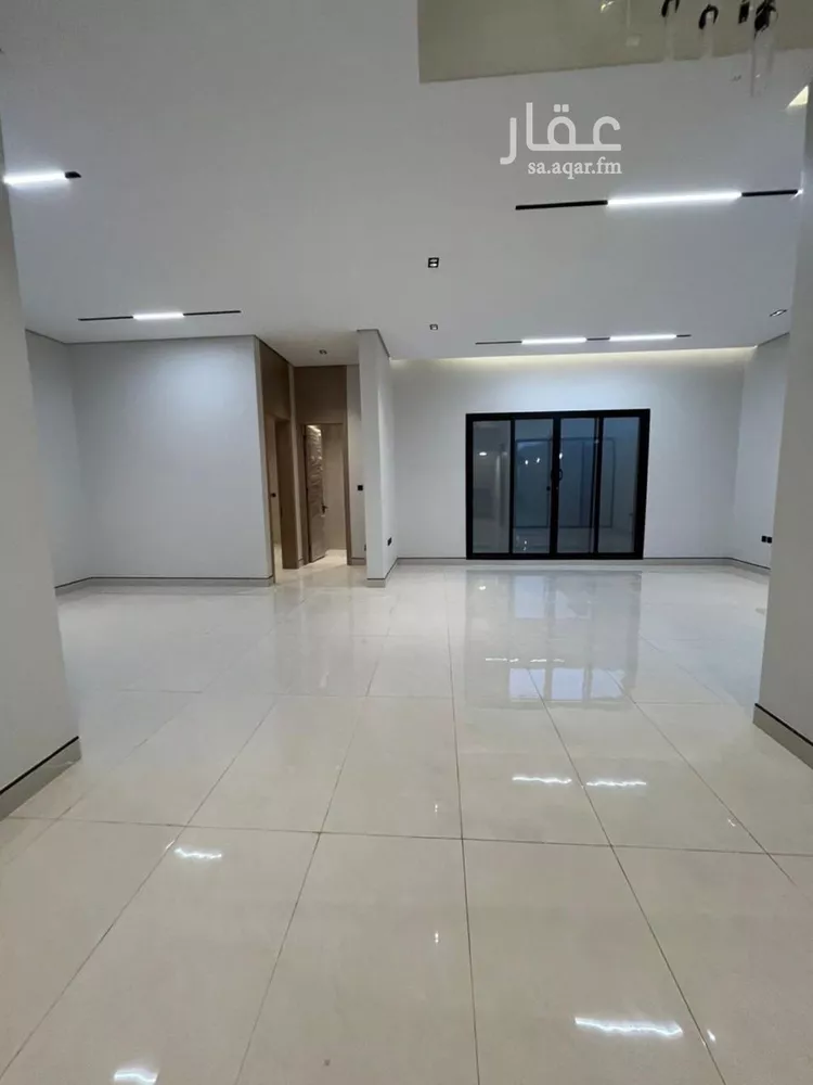 فيلا للبيع في شارع عمر ابن حبيب, حي الجنادرية, مدينة الرياض, منطقة الرياض 11