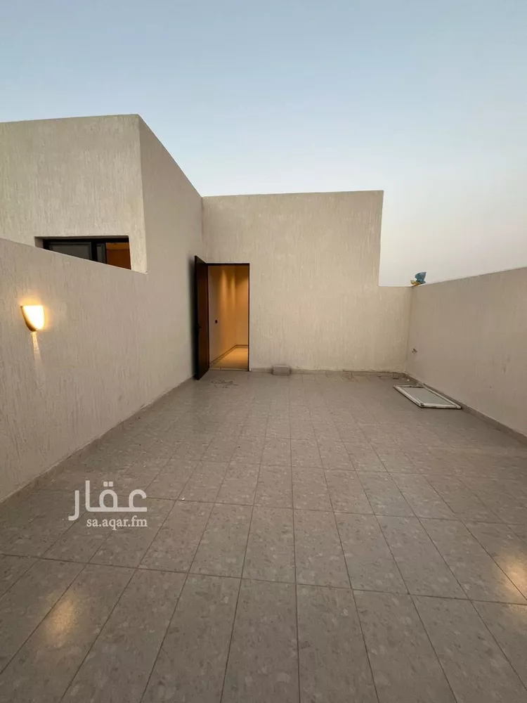 فيلا للبيع في شارع عمر ابن حبيب, حي الجنادرية, مدينة الرياض, منطقة الرياض 22