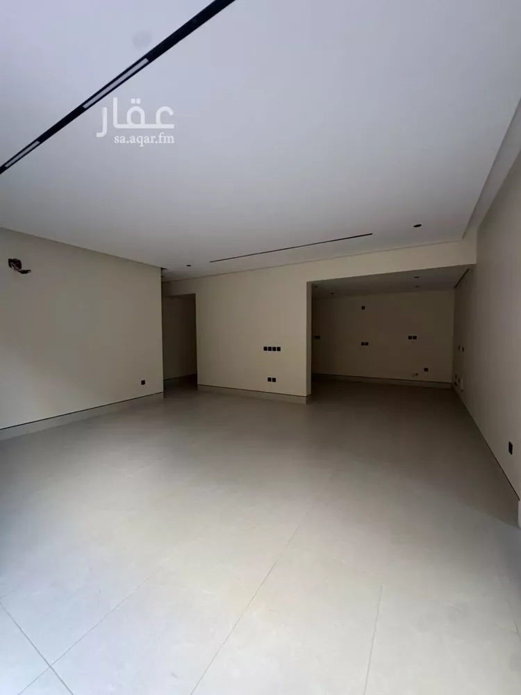 Floor for Sale in Riyadh King Fahd صورة 3