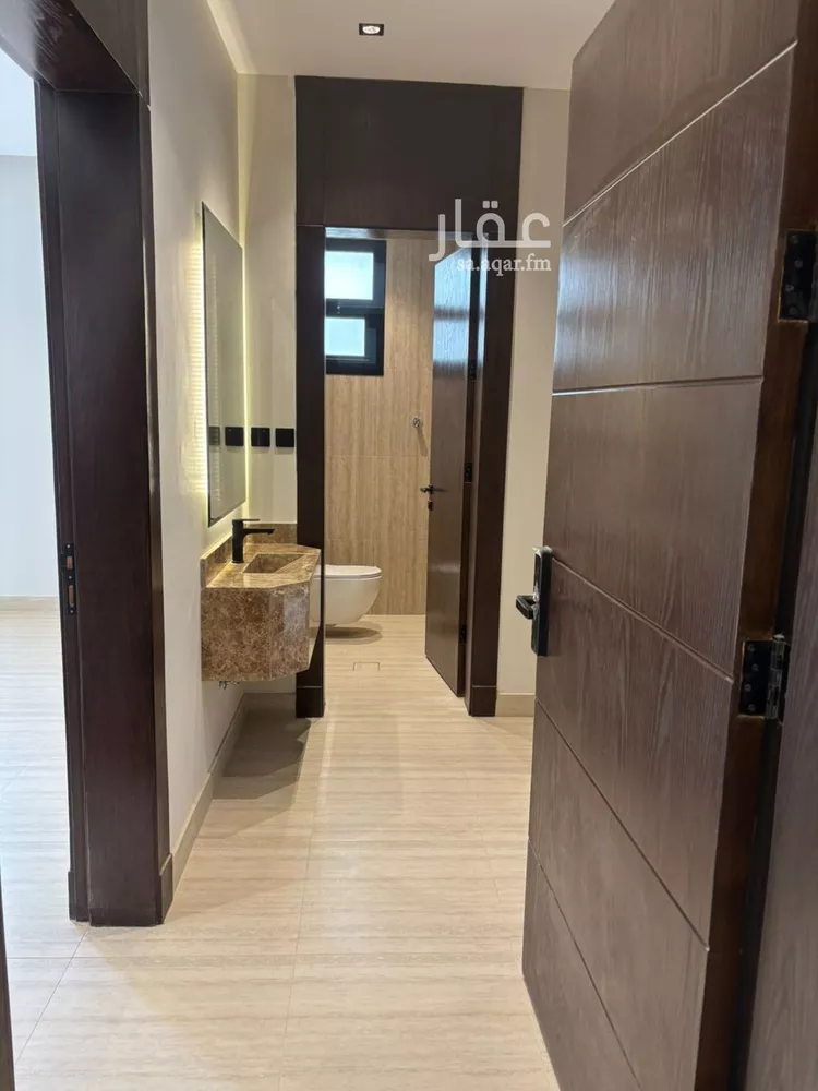 Floor for Sale in Riyadh Al Arid صورة 2