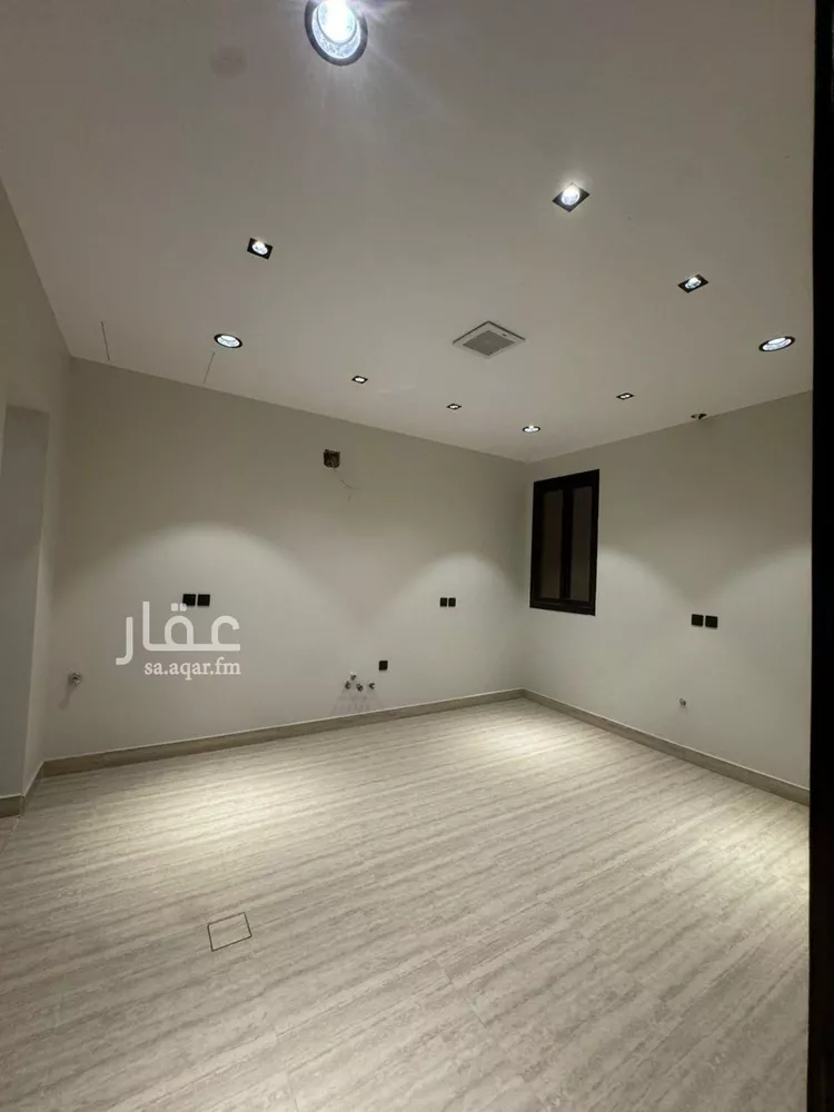 دور للبيع في شارع محمد بن بشر, حي العارض, مدينة الرياض, منطقة الرياض صورة 3