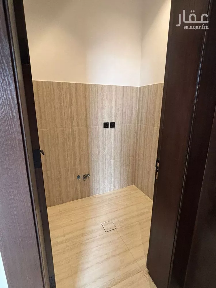 Floor for Sale in Riyadh Al Arid صورة 4
