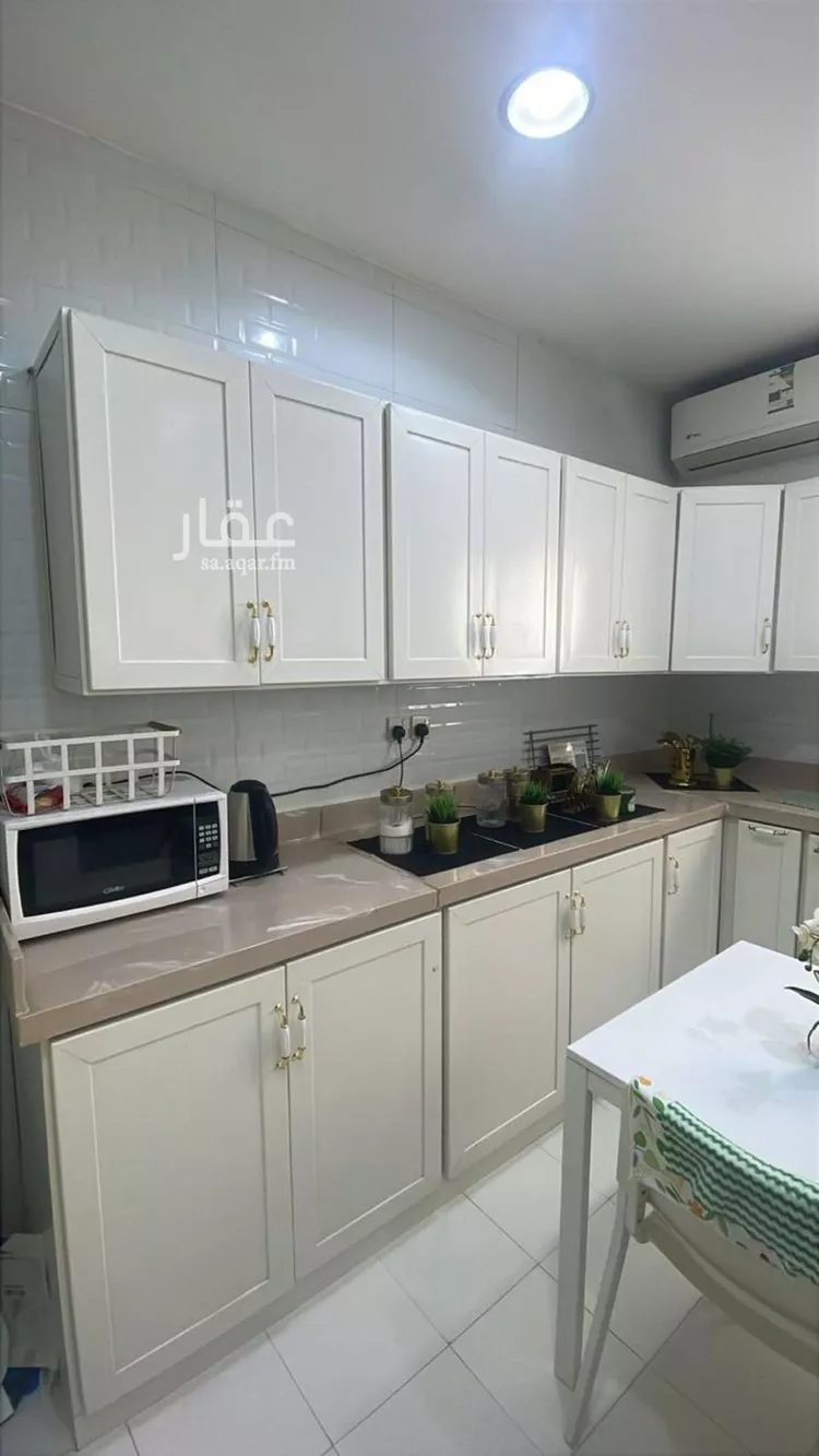 Floor for Rent in Riyadh Al Qadisiyah