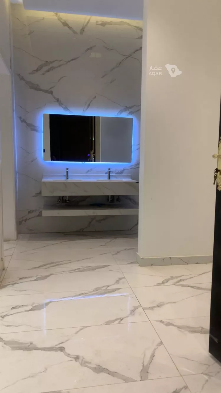 Floor for Rent in Riyadh Al Arid 3
