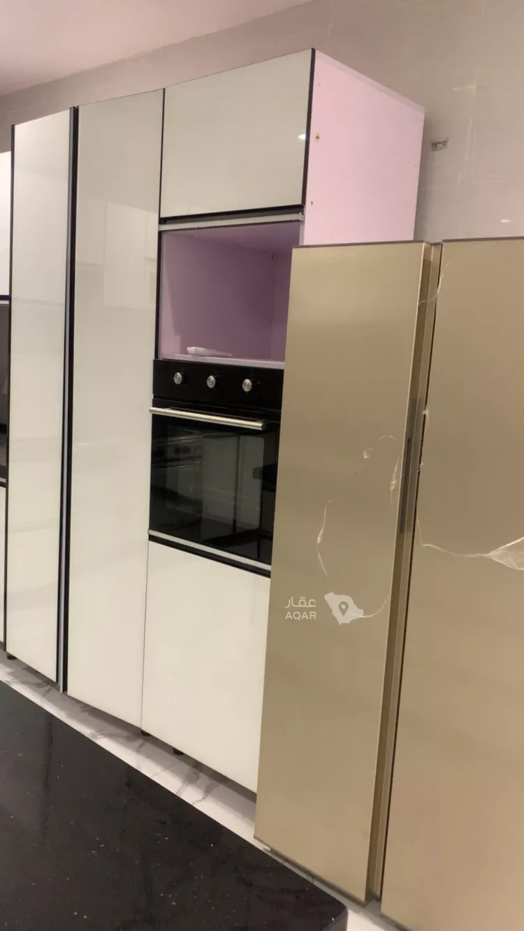 Floor for Rent in Riyadh Al Arid 7