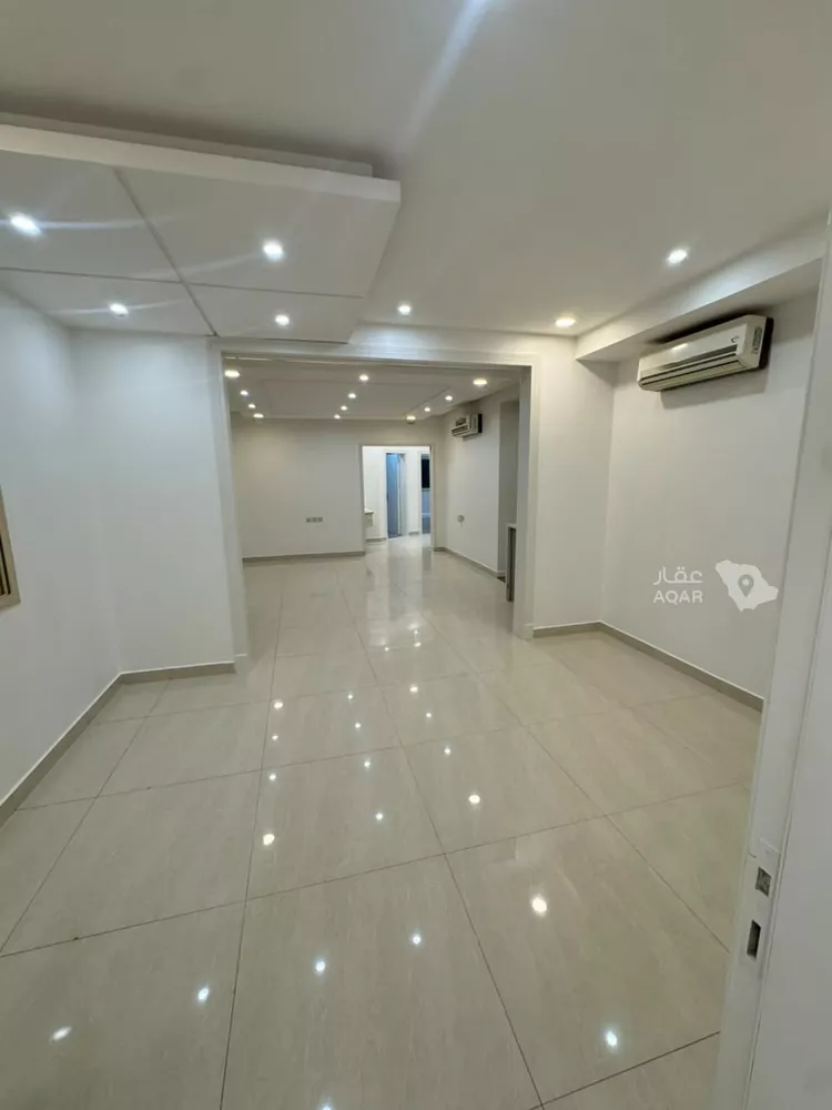 Floor for Rent in Riyadh Al Yasmin 8