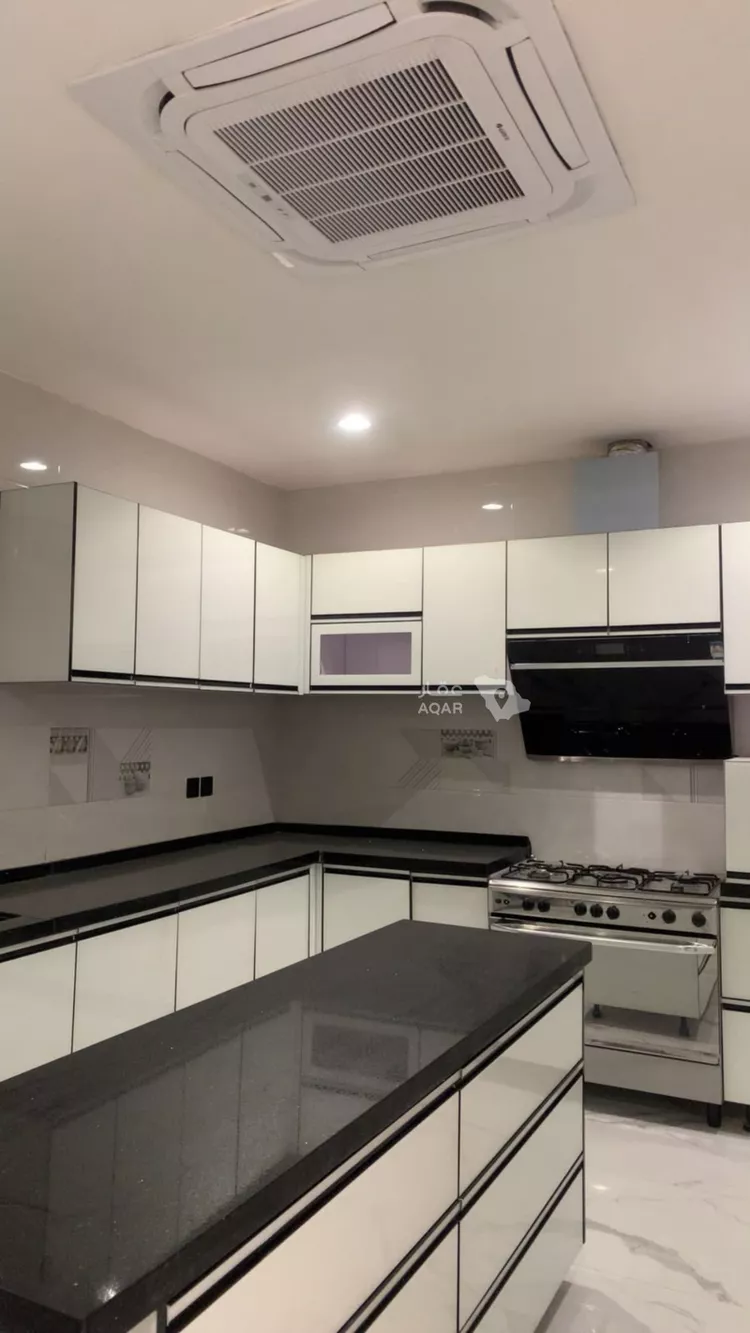 Floor for Rent in Riyadh Al Arid 6