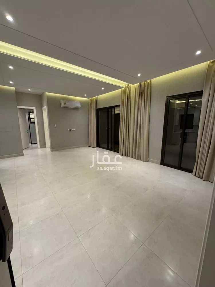 شقة للبيع في شارع عيسى الغبريني, حي العارض, مدينة الرياض, منطقة الرياض صورة 2
