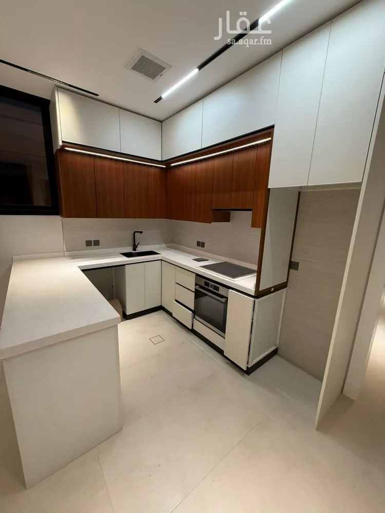 شقة للإيجار في شارع الأساعدة, حي الندى, مدينة الرياض, منطقة الرياض صورة 2