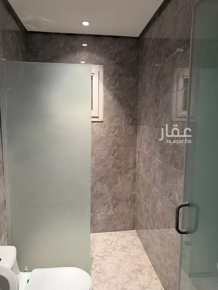فيلا للإيجار في شارع علي أبي العلي, حي عرقة, مدينة الرياض, منطقة الرياض 15