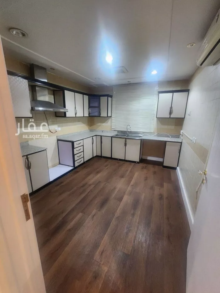 Floor for Rent in Riyadh Al Yasmin