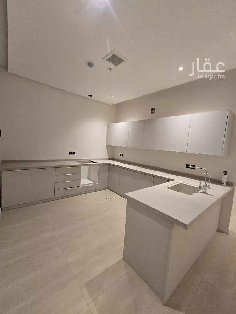 شقة للإيجار في شارع القرينات, حي الندى, مدينة الرياض, منطقة الرياض 7