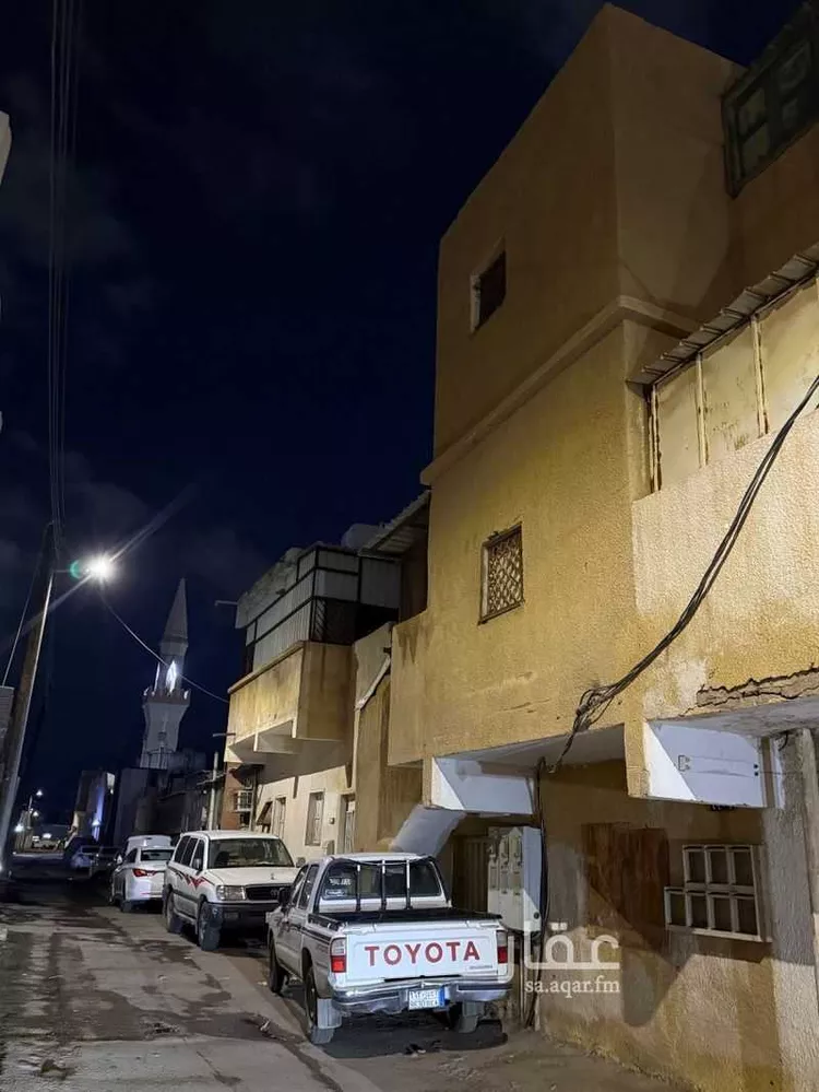 عمارة للبيع في شارع محمد الصايغ, حي البساتين, مدينة تبوك, منطقة تبوك صورة 2