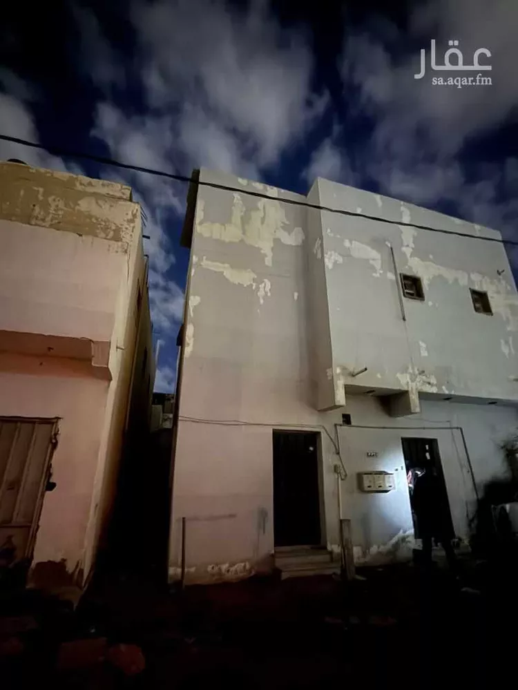 عمارة للبيع في شارع محمد الصايغ, حي البساتين, مدينة تبوك, منطقة تبوك صورة 3