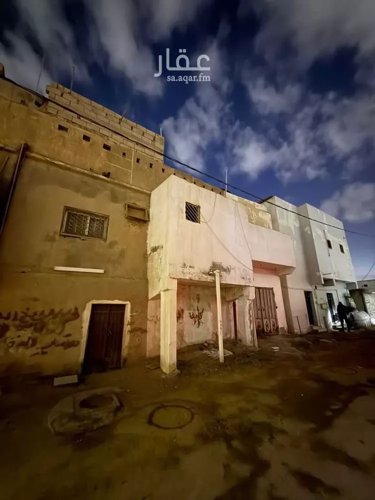 عمارة للبيع في شارع محمد الصايغ, حي البساتين, مدينة تبوك, منطقة تبوك صورة 5