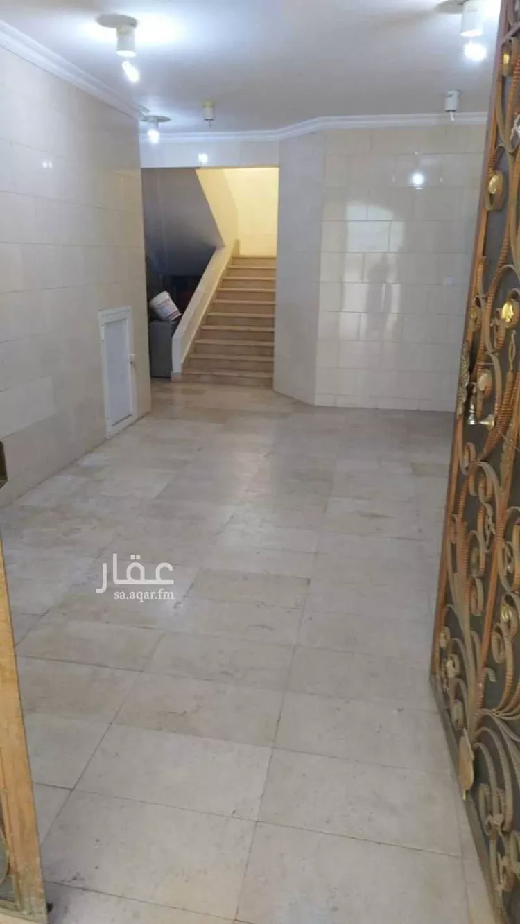 عمارة للبيع في شارع إسماعيل بن مجالد بن سعيد ، حي شوران ، المدينة المنورة ، منطقة المدينة المنورة صورة 3