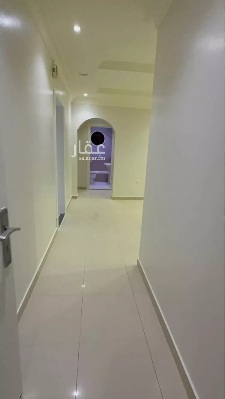 شقة للإيجار في شارع ابي سفيان بن حرب ، حي المغرزات ، الرياض ، منطقة الرياض 1 صورة