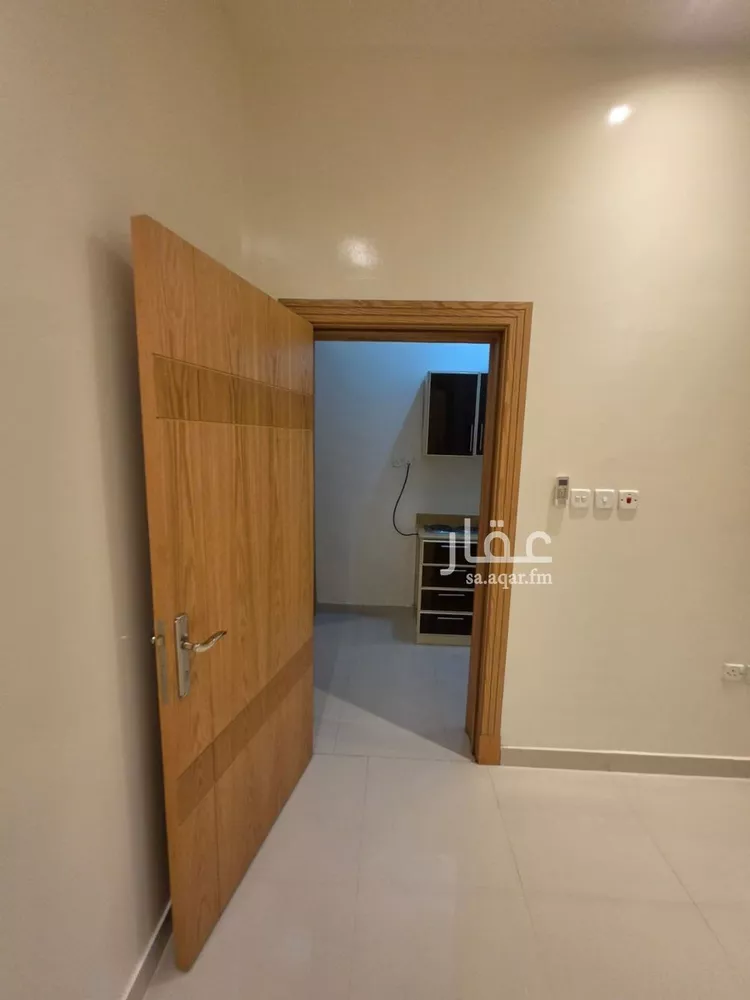 شقة للإيجار في شارع عبدالله بن شهيوين, حي العقيق, مدينة الرياض, منطقة الرياض 7