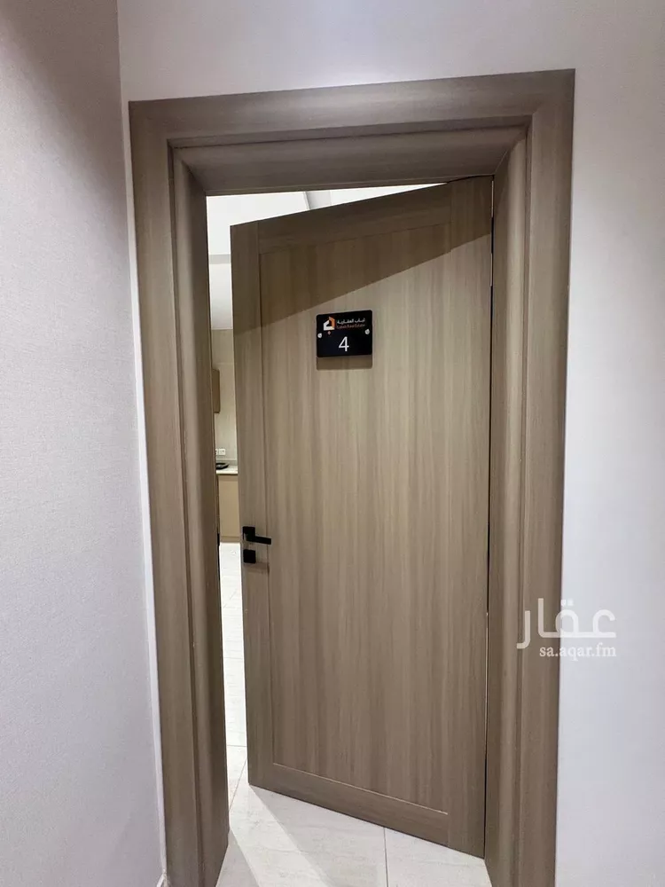 شقة للإيجار في شارع الخبر, حي الخبر الجنوبية, مدينة الخبر, المنطقة الشرقية 9