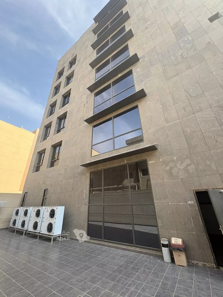 Commercial Office for Rent in Riyadh Al Malaz 4
