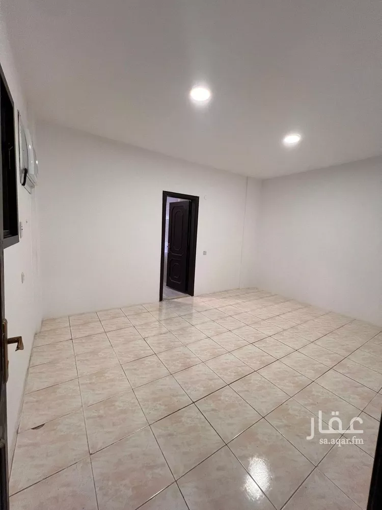 شقة للإيجار في شارع أبي ذر الغفاري, حي الربوة, مدينة الرياض, منطقة الرياض 9