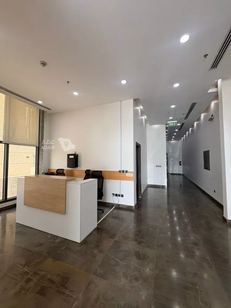 Commercial Office for Rent in Riyadh Al Malaz 5