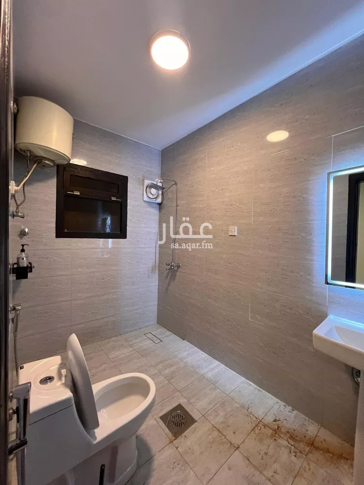 شقة للإيجار في شارع أبي ذر الغفاري, حي الربوة, مدينة الرياض, منطقة الرياض 7