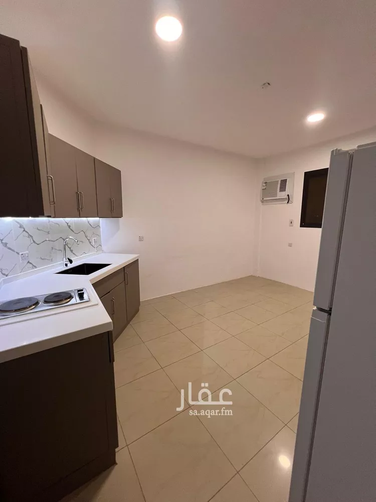 شقة للإيجار في شارع أبي ذر الغفاري, حي الربوة, مدينة الرياض, منطقة الرياض 10