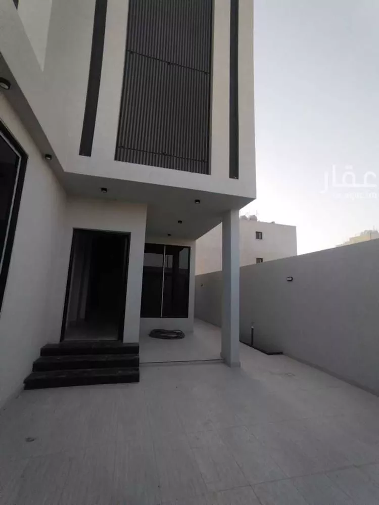 فيلا للبيع في شارع صلاح الدين الايوبي, حي ضاحية الملك فهد, مدينة الدمام, المنطقة الشرقية صورة 3