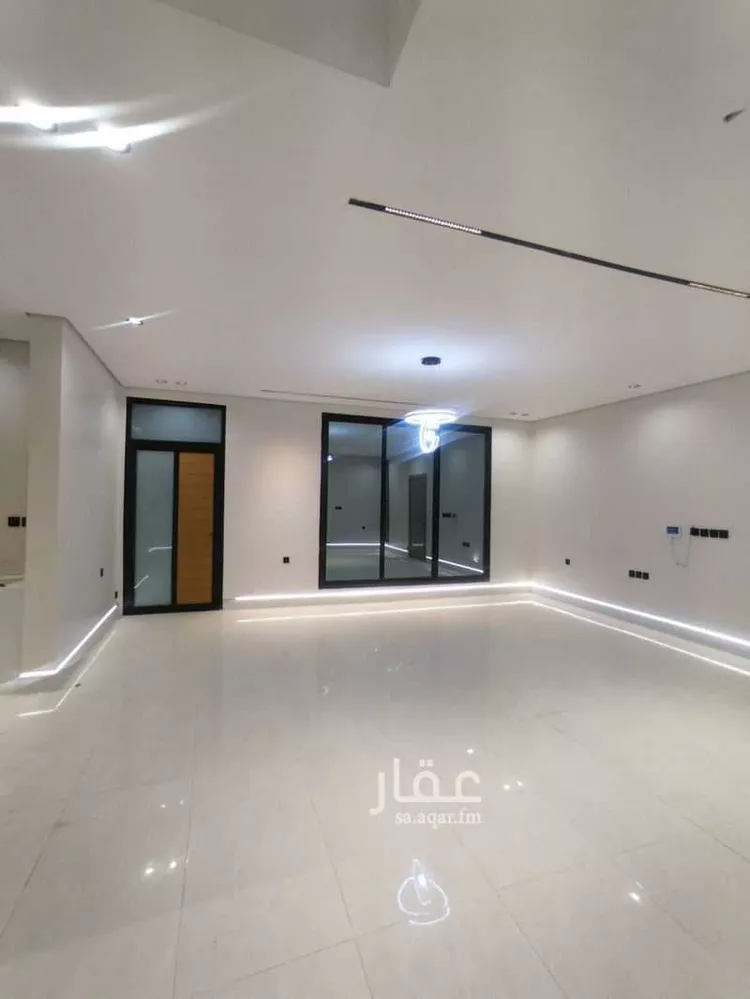 فيلا للبيع في شارع محمد الشويعر, حي ضاحية الملك فهد, مدينة الدمام, المنطقة الشرقية 16