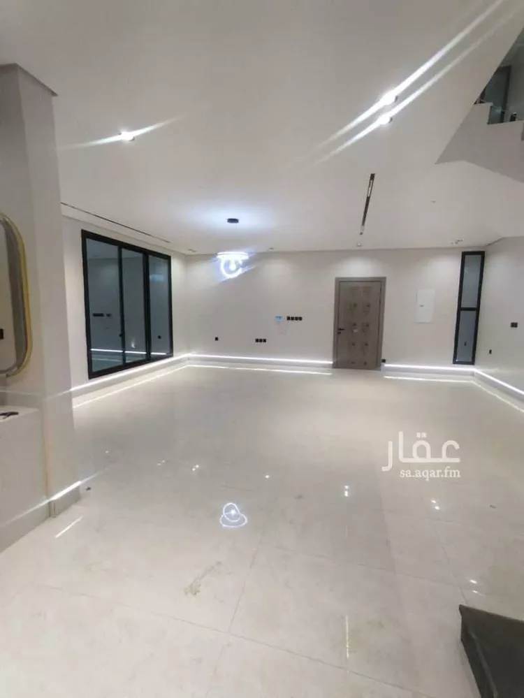 فيلا للبيع في شارع محمد الشويعر, حي ضاحية الملك فهد, مدينة الدمام, المنطقة الشرقية 18