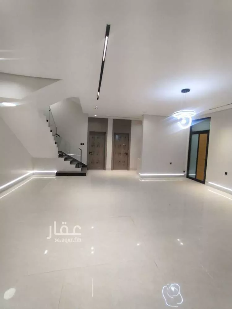 فيلا للبيع في شارع محمد الشويعر, حي ضاحية الملك فهد, مدينة الدمام, المنطقة الشرقية 15