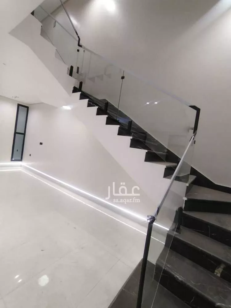 فيلا للبيع في شارع محمد الشويعر, حي ضاحية الملك فهد, مدينة الدمام, المنطقة الشرقية صورة 4