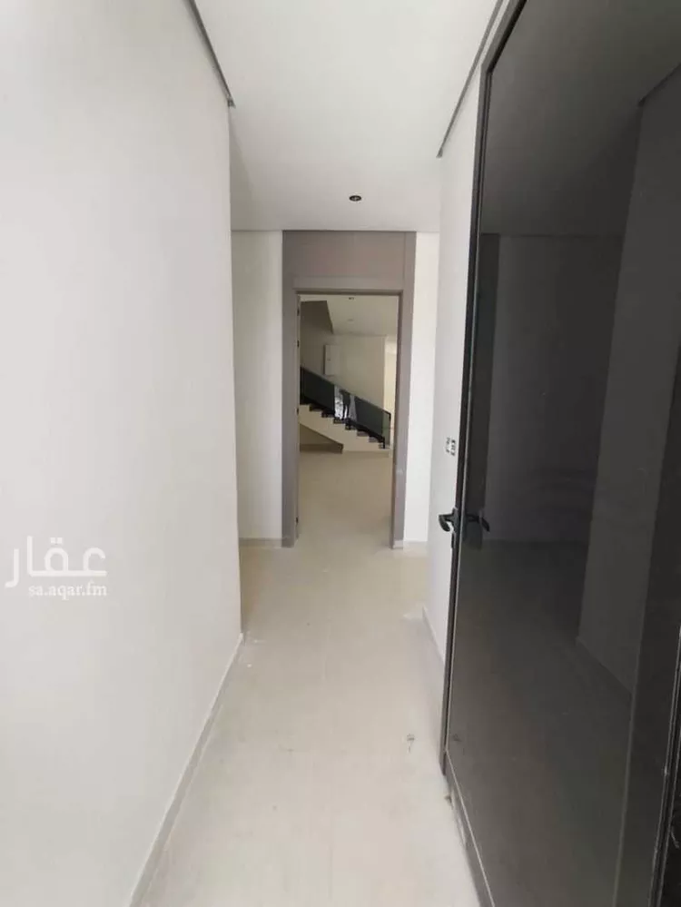 فيلا للبيع في شارع 552 ضاحية الملك فهد, حي ضاحية الملك فهد, مدينة الدمام, المنطقة الشرقية صورة 3