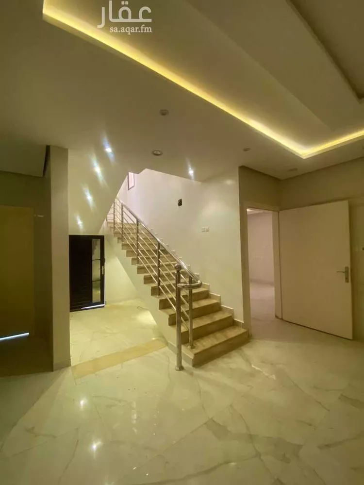 فيلا للبيع في شارع شاكر بن مكي ، ضاحية نمار ، الرياض ، منطقة الرياض 1 صورة